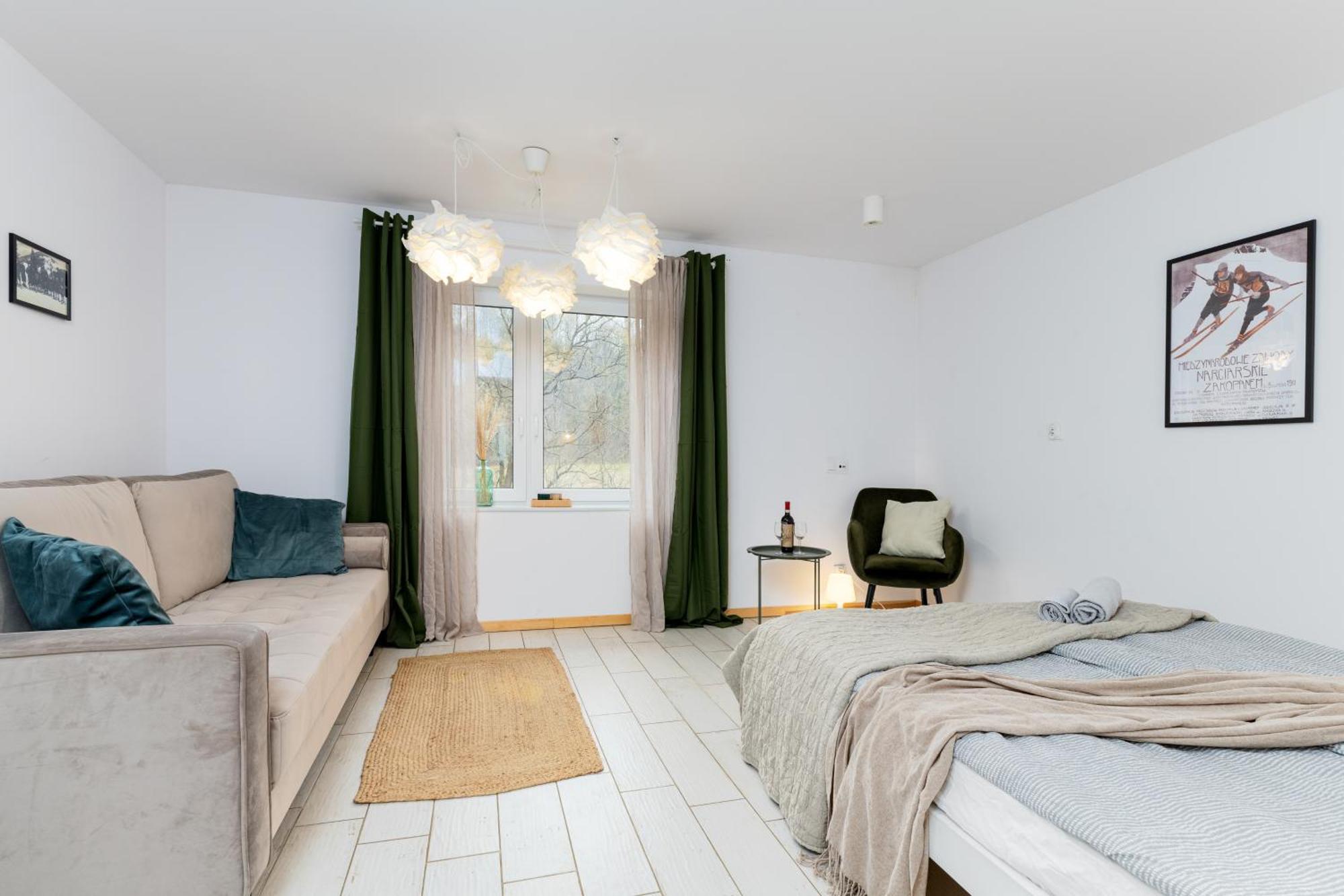 W Deski Dom Apartamenty Krzyżowa Eksteriør billede