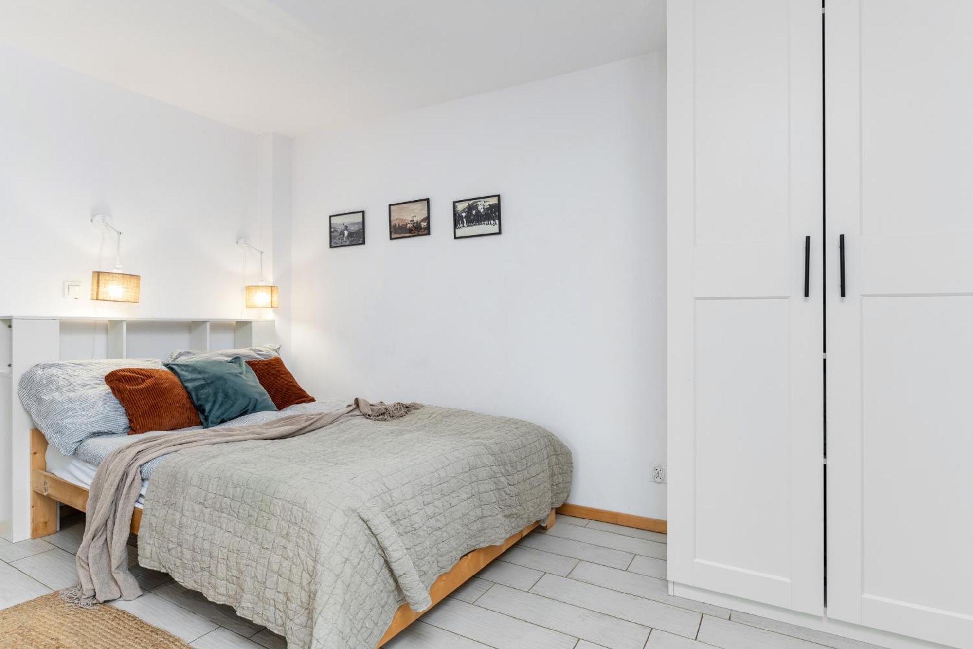 W Deski Dom Apartamenty Krzyżowa Eksteriør billede